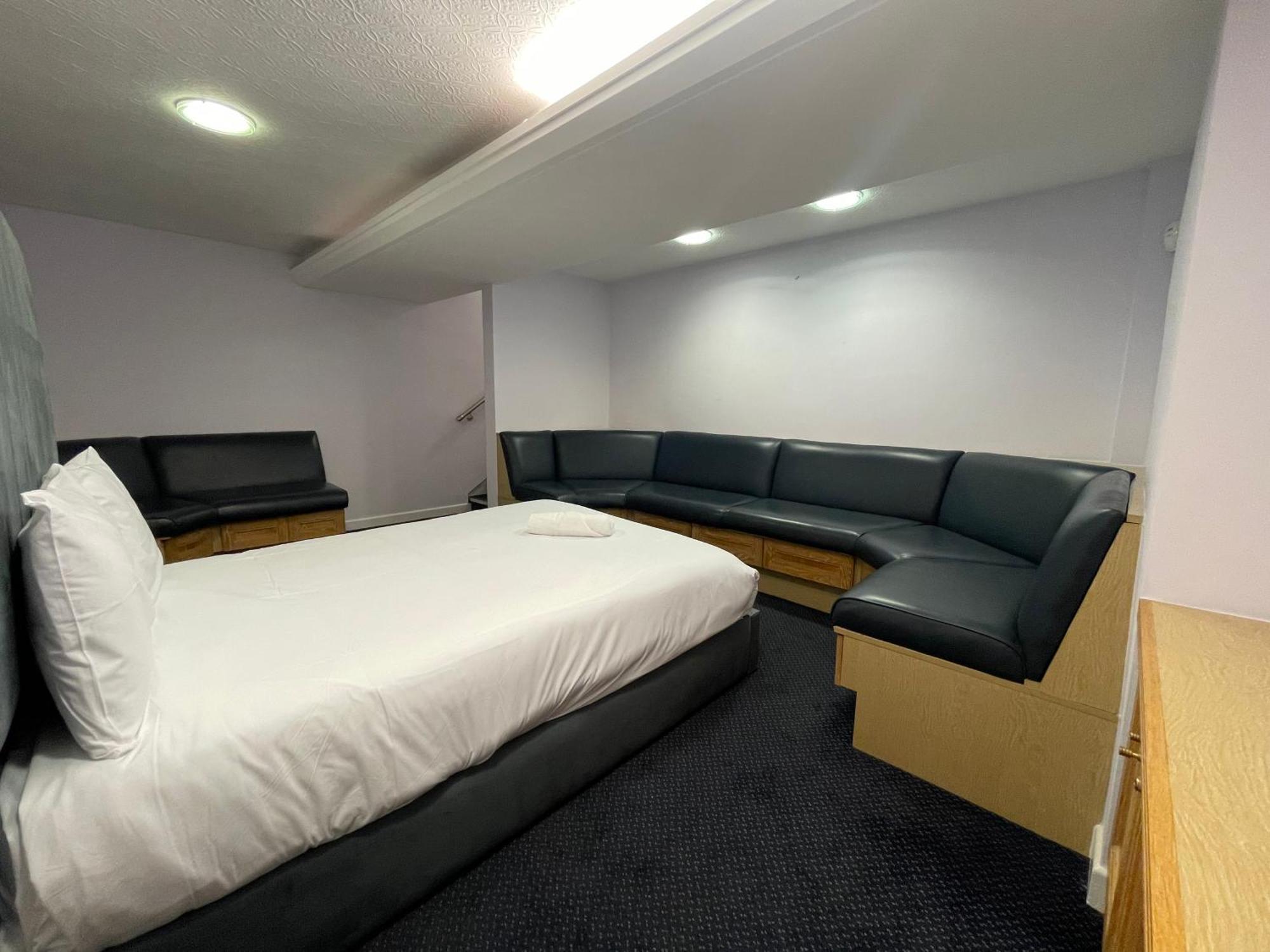 Tch Lodge บอลตัน ภายนอก รูปภาพ